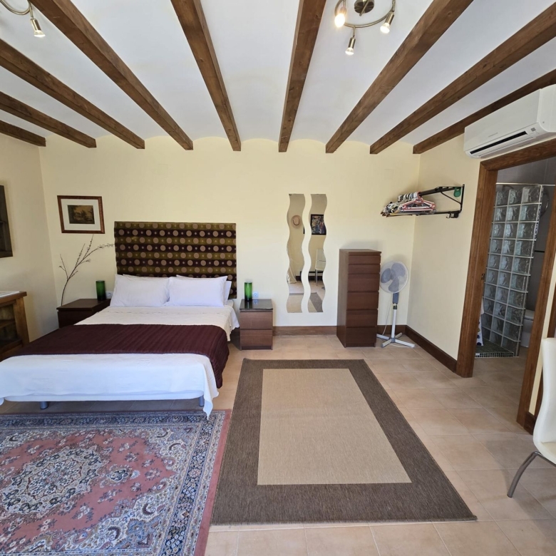 Country House in Pinoso (Ref: DOSI-3679)