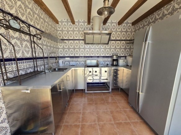 Country House in Pinoso (Ref: DOSI-3679)