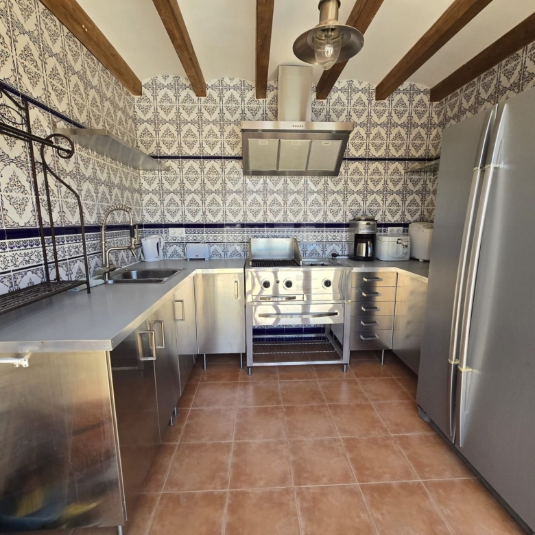Country House in Pinoso (Ref: DOSI-3679)