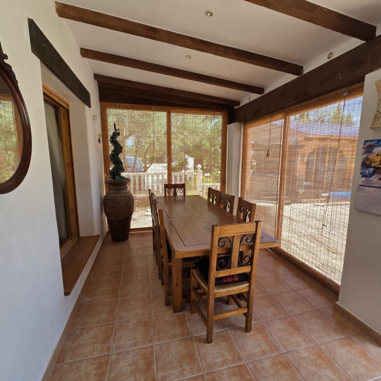 Country House in Pinoso (Ref: DOSI-3679)